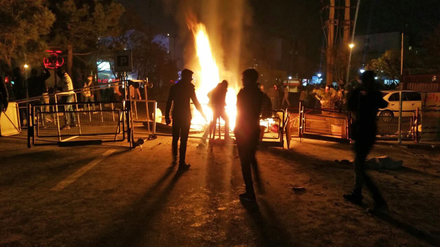 Bomba iddia: İran protestoları bastırmak i&ccedil;in binlerce Iraklı milisi &uuml;lkeye soktu