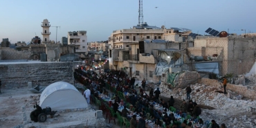 Bursa8217da-Husumetli-Gruplar-Iftar-Sofrasinda-Baristi-featured