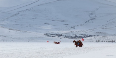 Erzurum8217da-Bogazindan-Bicaklanmis-Erkek-Cesedi-Bulundu-featured